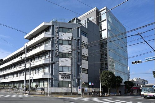 南多摩病院まで867m 総合内科・消化器内科・呼吸器内科・循環器内科・整形外科・血管外科・外科・泌尿器科・眼科などの診療を行っています。診療時間/8:30~16:00休診日/土・日・祝祭日