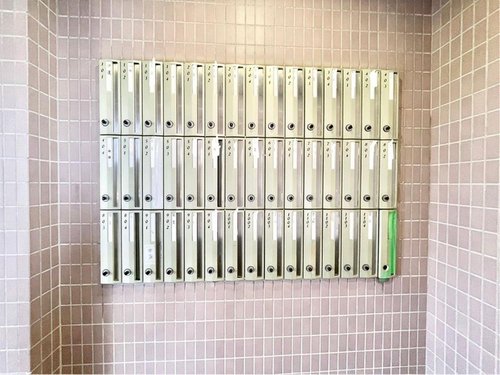 【ポスト】
プライバシーに配慮した郵便受けで郵送物の受取も安心です。
