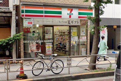 セブンイレブン渋谷幡ケ谷駅前店まで400m
