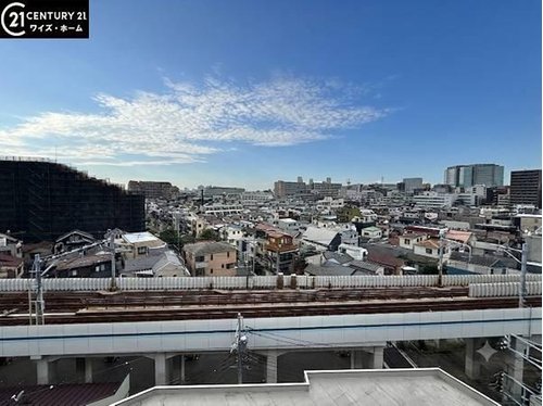【眺望】目の前に遮るものがなく、見晴らしの良い景色が広がります。
