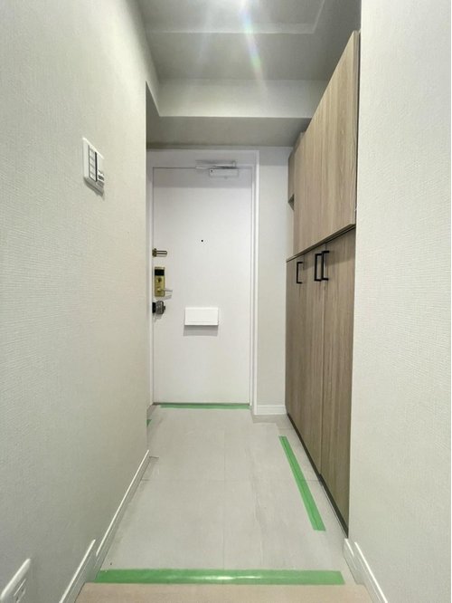 玄関には収納豊富なシューズボックスを取付ております!