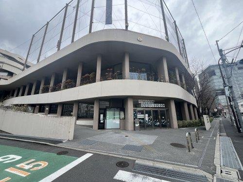 港区立白金の丘学園小学校まで146m