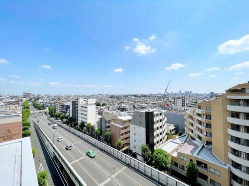 空を感じられる眺望は、家で過ごす時間をより豊かなものにしてくれます。
◆TOKYO×COMPACT=都心を、もっと自分らしく◆
ご希望に近い物件をまとめてご案内いたします