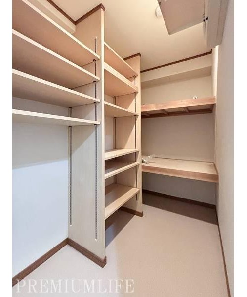 家族の荷物も余裕をもって収まる、頼もしい収納力が魅力の住まい