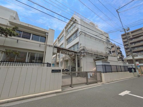 江東区立第四砂町小学校まで300m 徒歩4分