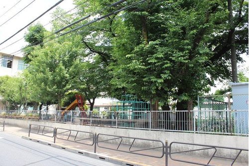 八王子市立第一小学校まで472m
