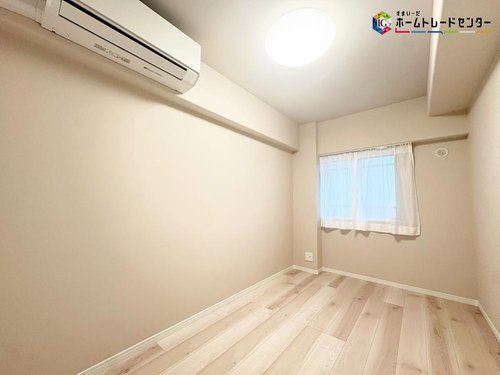 全居室に収納を完備しておりますので、居室の全空間を有効活用出来ます。自分好みのお部屋で、ゆったりお寛ぎ頂けます。