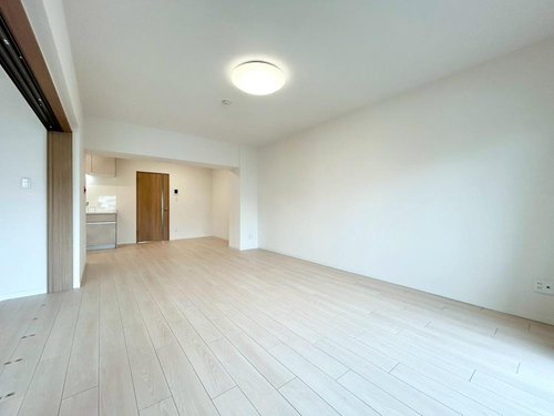 ペットと一緒に暮らせるマンションなのですでに飼われているご家族もこれから検討するご家族にも嬉しいですね♪(飼育規則有)