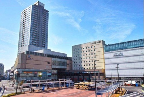 鶴見駅(JR東日本 東海道本線)まで610m 徒歩8分。