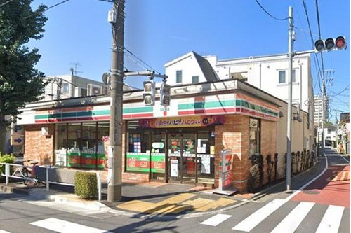 セブンイレブン上目黒5丁目店まで220m