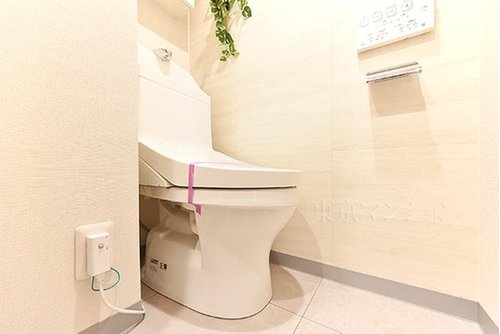 新規リノベーションにより温水洗浄機能付きトイレに交換!
☆即日内覧可能☆
03-3789-7777