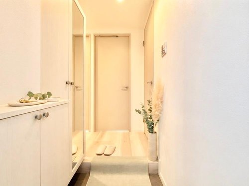 西八王子駅徒歩13分、1880万円の1LDKです
2026年8月リノベーション完了、日当たり良好な東南角部屋です。
オートロックや追焚機能・浴室乾燥機など設備充実。
※一部CGにて加工施しております。