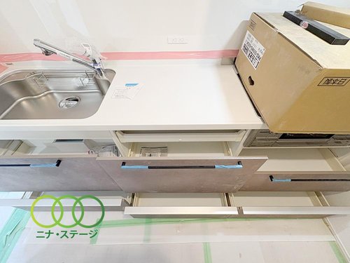 ●キッチン●
収納も充分です
※5月完成予定