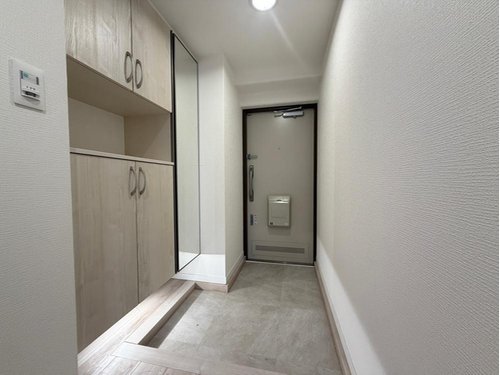人感センサー付きフットライト、照明は夜のご帰宅でも明るくお出迎えします。
弊社売主の為諸費用が約72万円もお得になります。