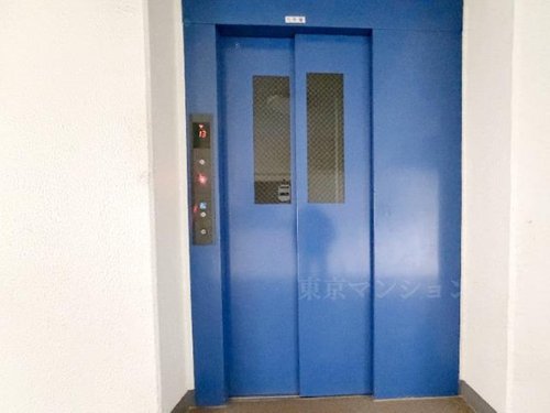 【エレベーター】大きな荷物やベビーカーなどがあると階段は大変ですよね!