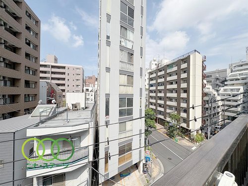 ●眺望●
南西向きバルコニーからの眺望