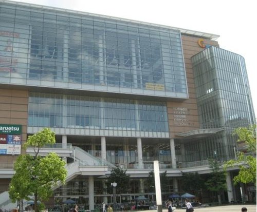 川口市立中央図書館まで1100m