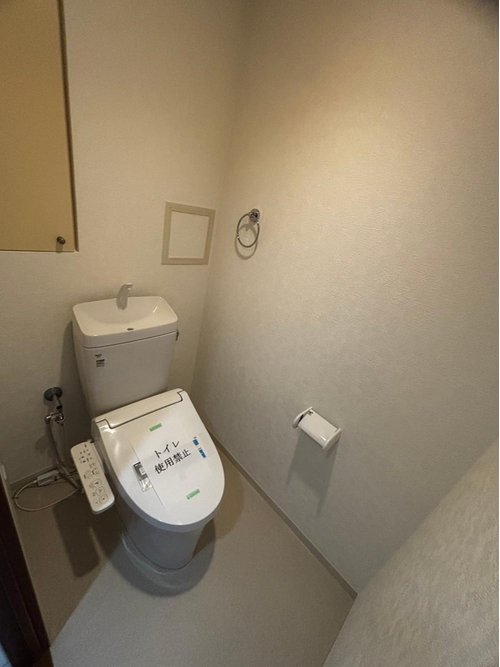 トイレ交換済です。